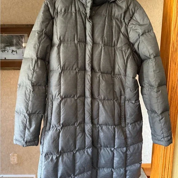 Women's North Fave Gray Puffer Coat - Picture 1 of 4